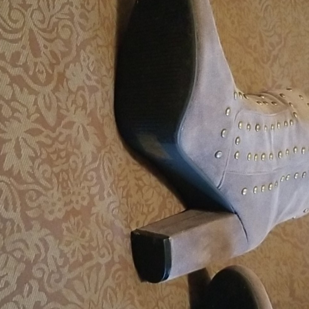 Womans size 10 boot - Picture 3 of 3